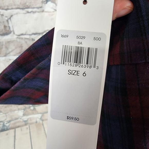 Calvin Klein Plaid Shorts Mid Rise Burgundy Navy Size 6 Clueless - Picture 15 of 16